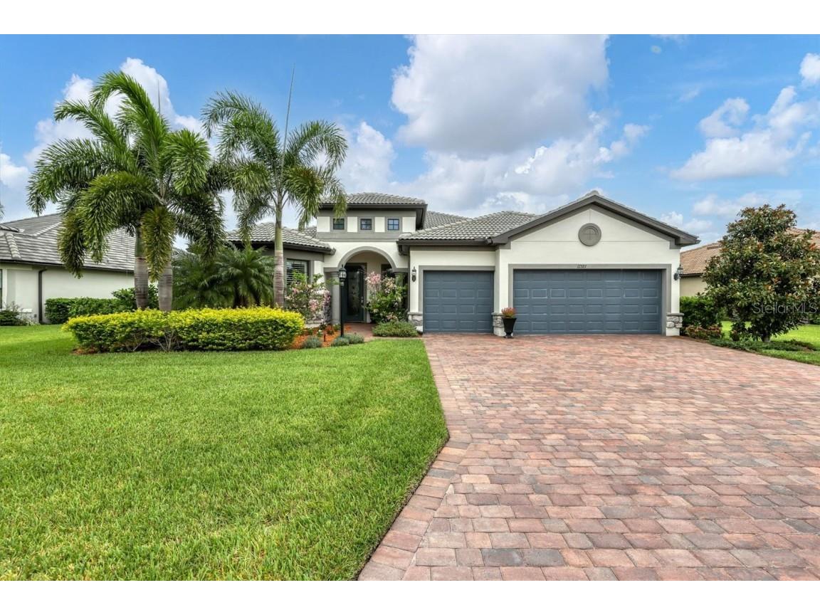 17327 Hampton Falls Terrace Lakewood Ranch FL 34202 A4578564 image1
