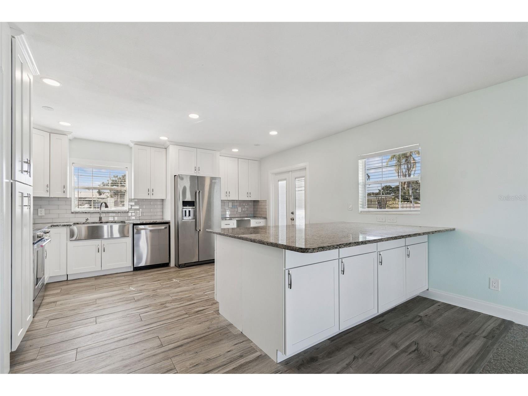 1733 Bayou Grande Boulevard NE Saint Petersburg FL 33703 - TAMPA BAY TB8465541 image10