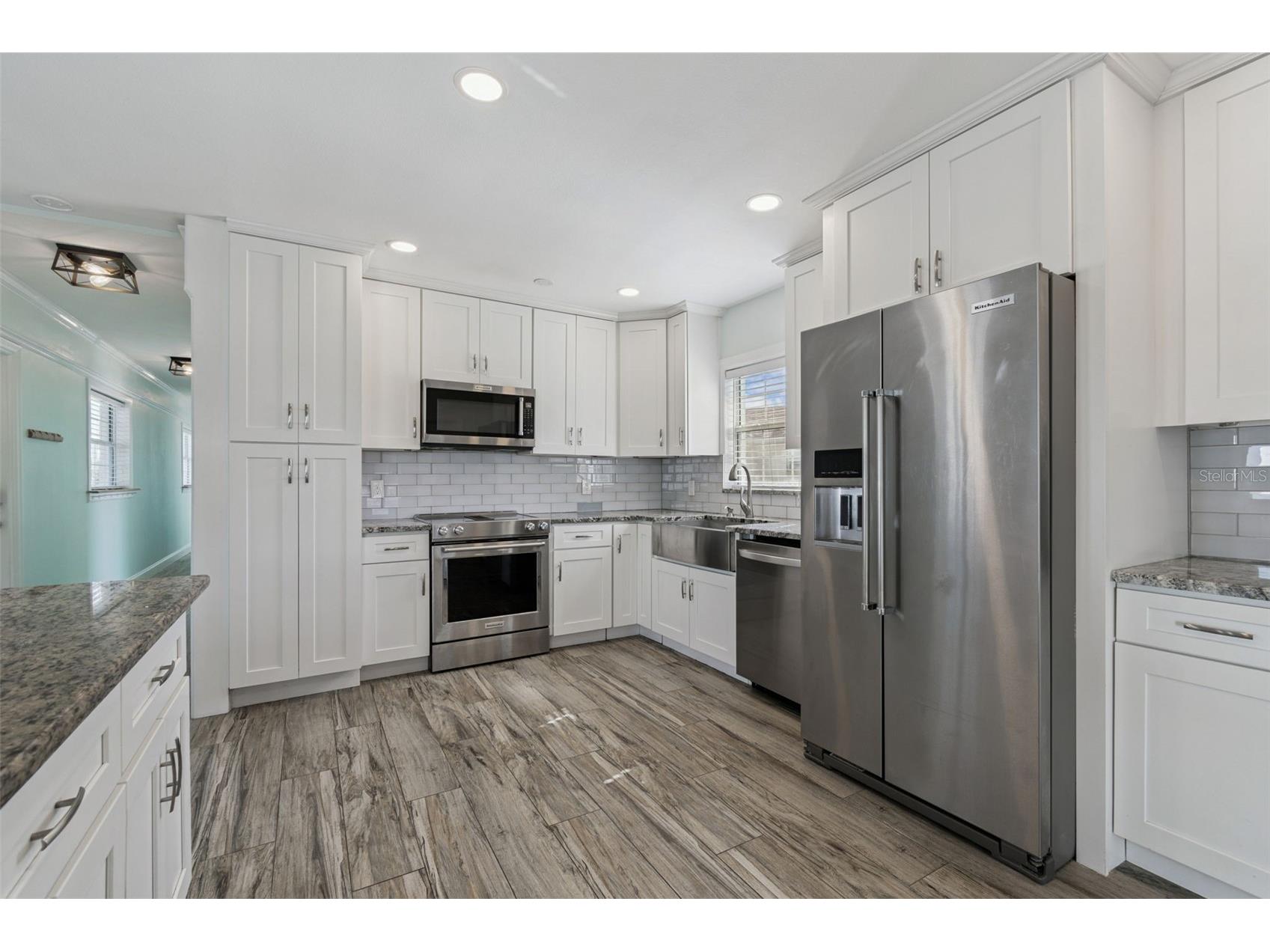 1733 Bayou Grande Boulevard NE Saint Petersburg FL 33703 - TAMPA BAY TB8465541 image13