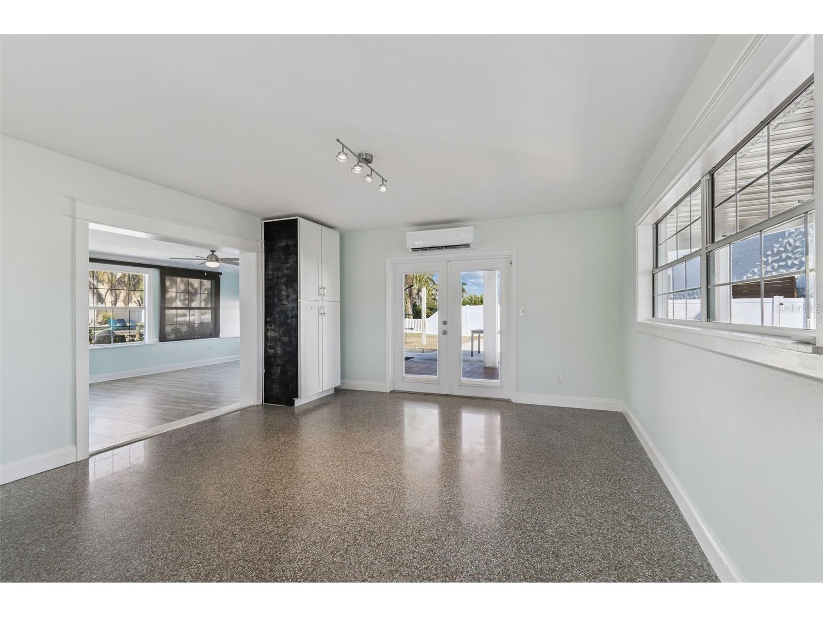 1733 Bayou Grande Boulevard NE Saint Petersburg FL 33703 - TAMPA BAY TB8465541 image14