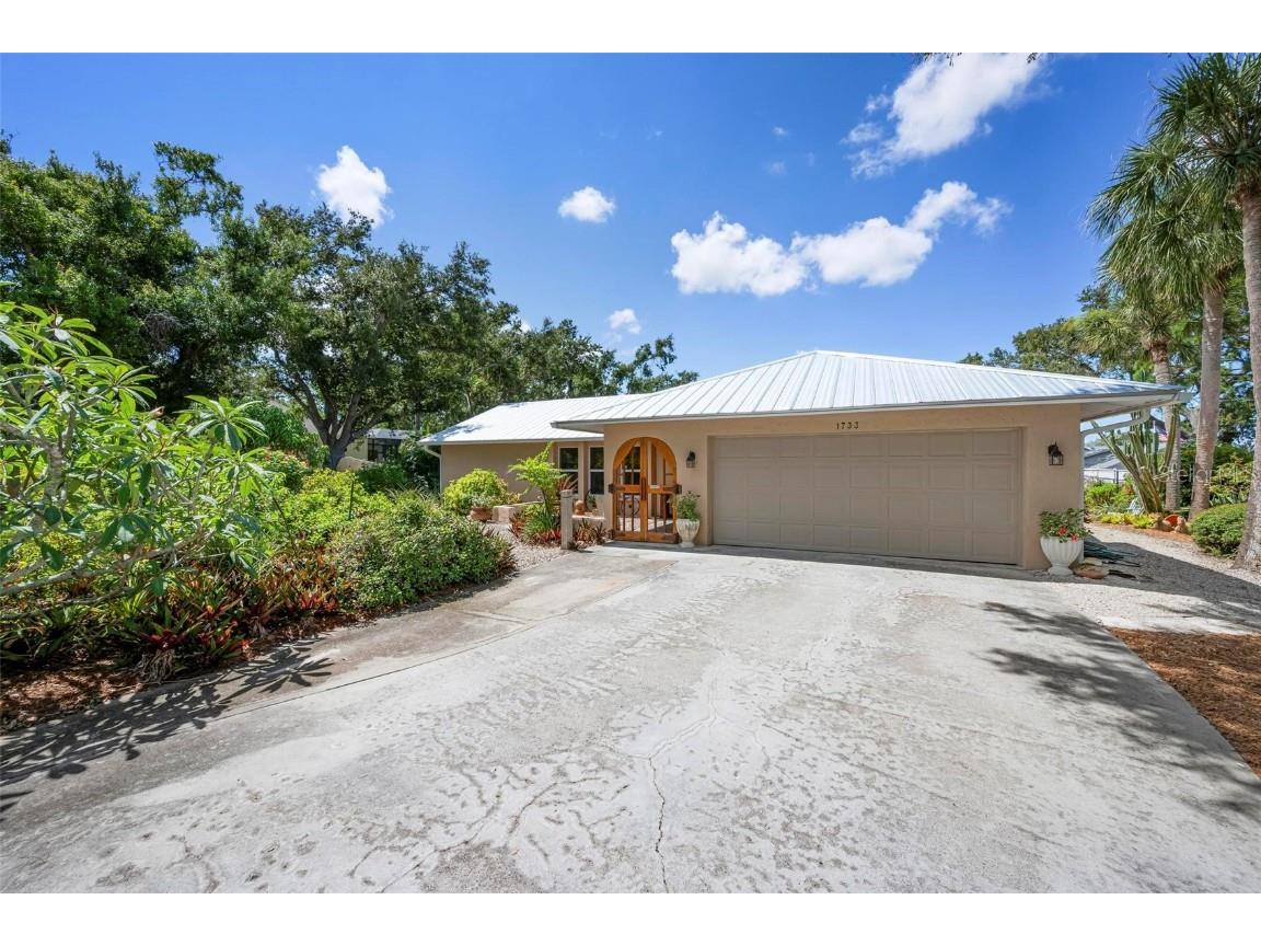 1733 Belvidere Road Englewood FL 34223 D6142859 image1