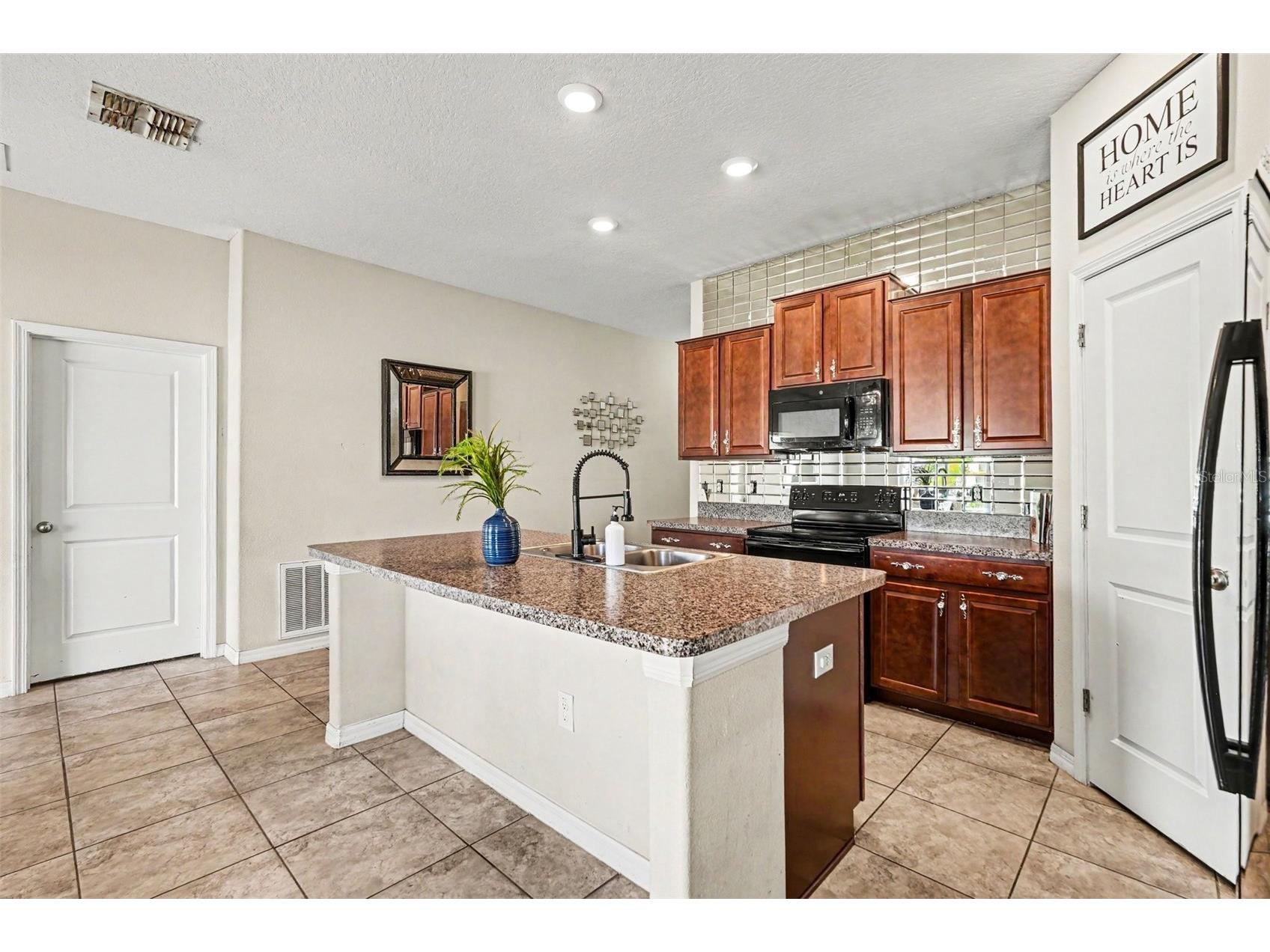 1733 Broad Winged Hawk Drive Ruskin FL 33570 TB8507973 image8