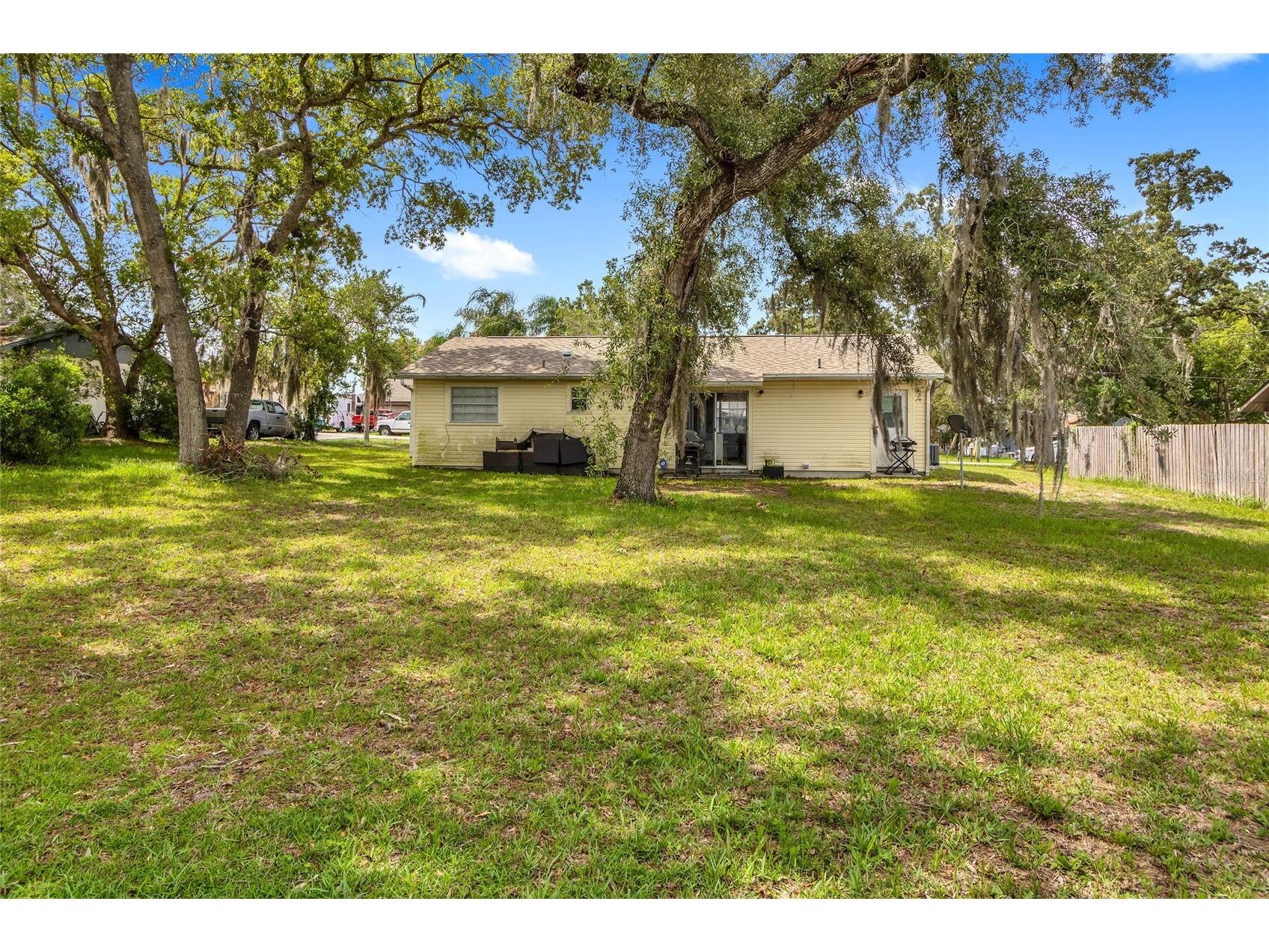 1733 Larkin Road Spring Hill FL 34608 W7886240 image12