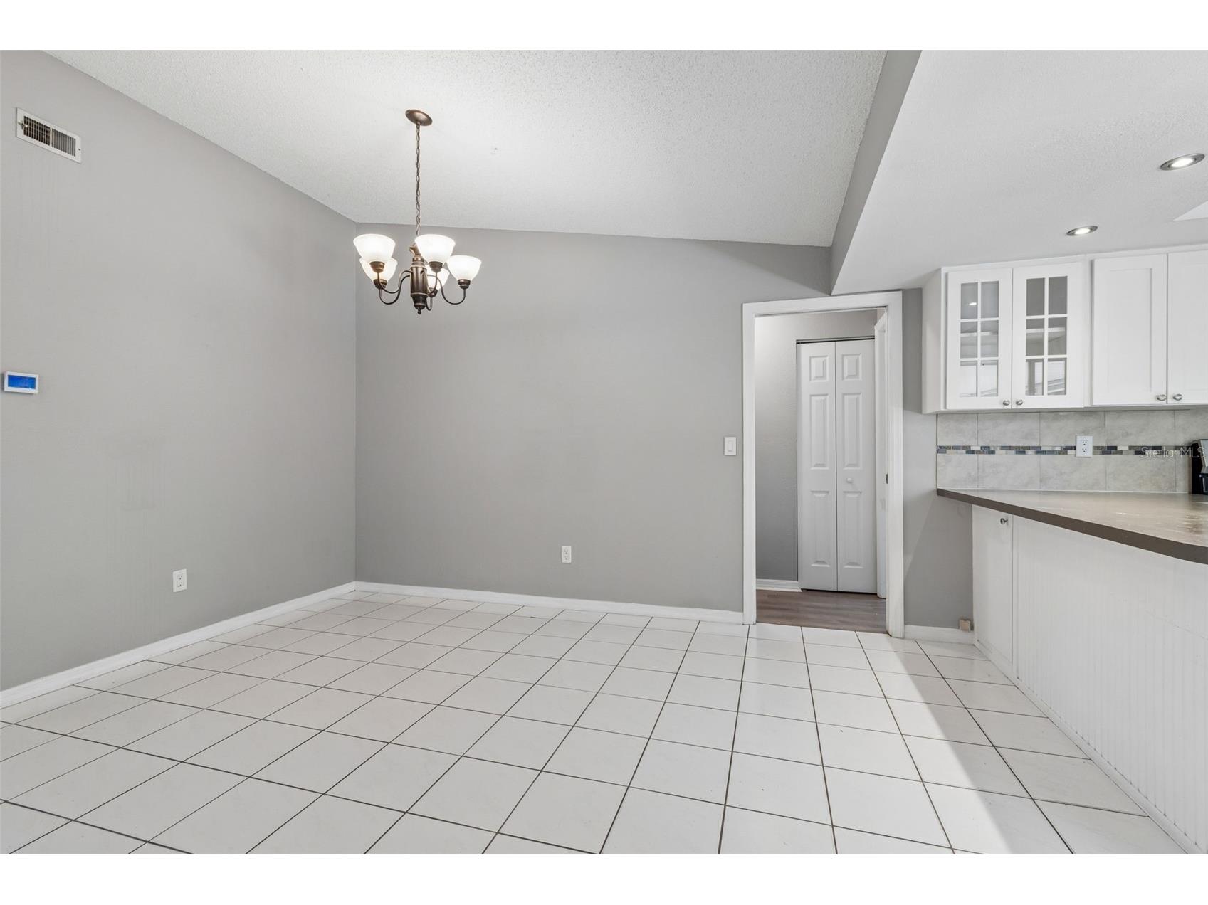 1733 Sutton Place Dunedin FL 34698 TB8502295 image12