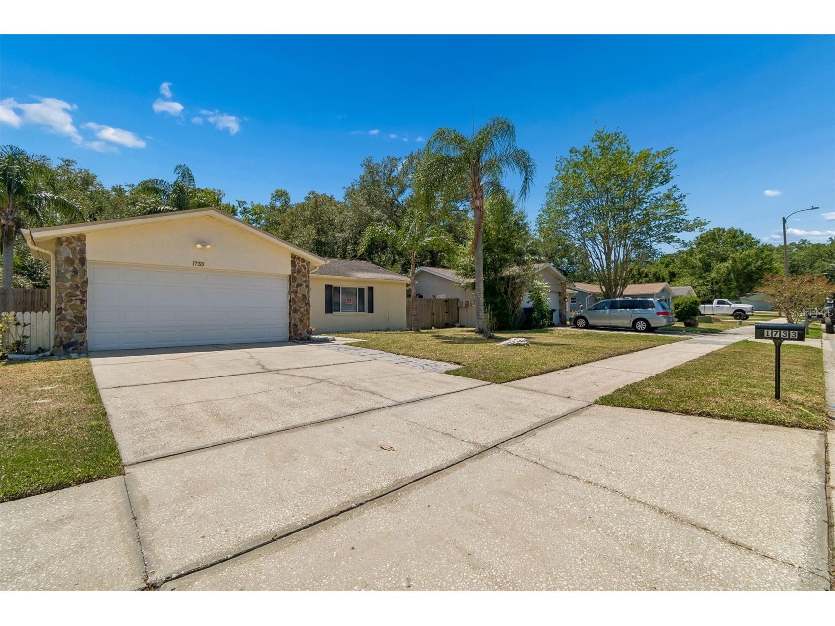 1733 Sutton Place Dunedin FL 34698 TB8502295 image3