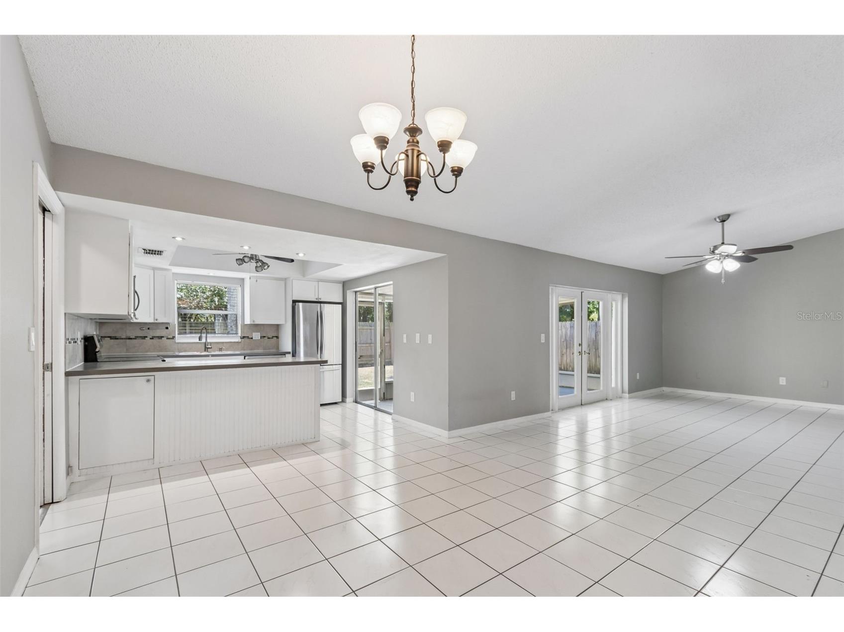 1733 Sutton Place Dunedin FL 34698 TB8502295 image4
