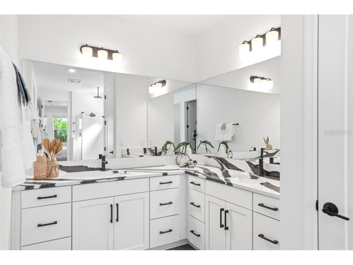 17333 Savory Mist Circle Bradenton FL 34211 A4668749 image8