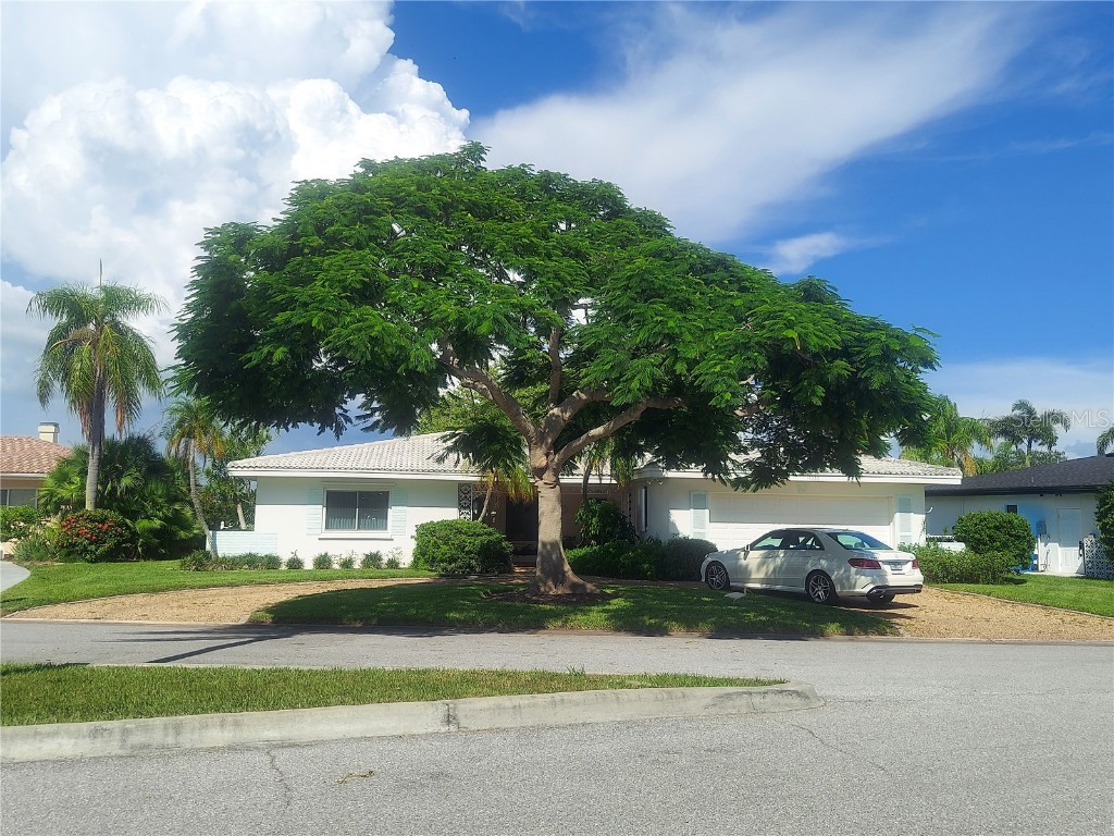 17335 Rosa Lee Way North Redington Beach FL 33708 U8250904 image1