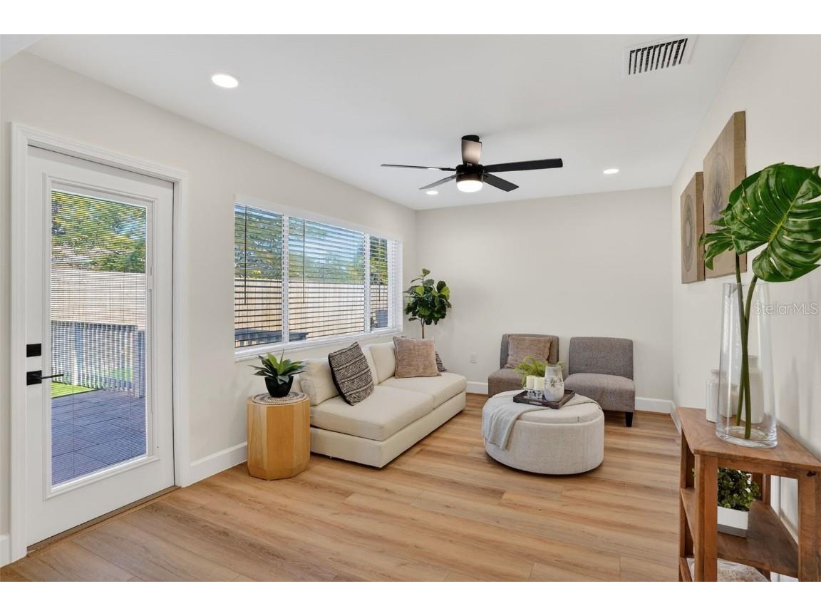 1735 Connecticut Avenue NE Saint Petersburg FL 33703 TB8462010 image11