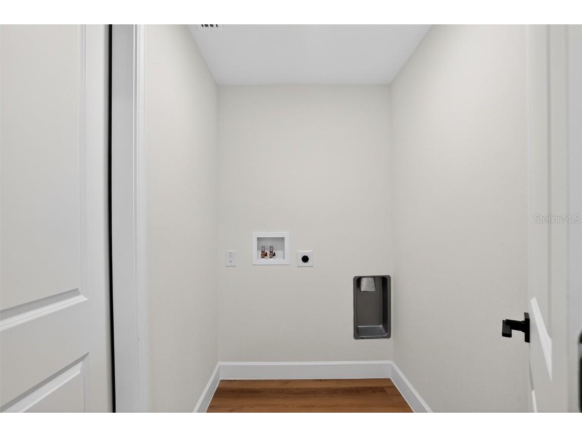 1735 Connecticut Avenue NE Saint Petersburg FL 33703 TB8462010 image16