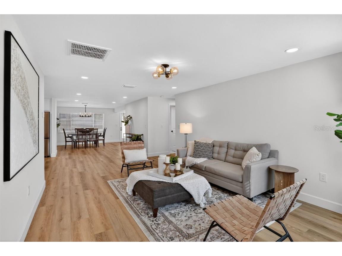 1735 Connecticut Avenue NE Saint Petersburg FL 33703 TB8462010 image3