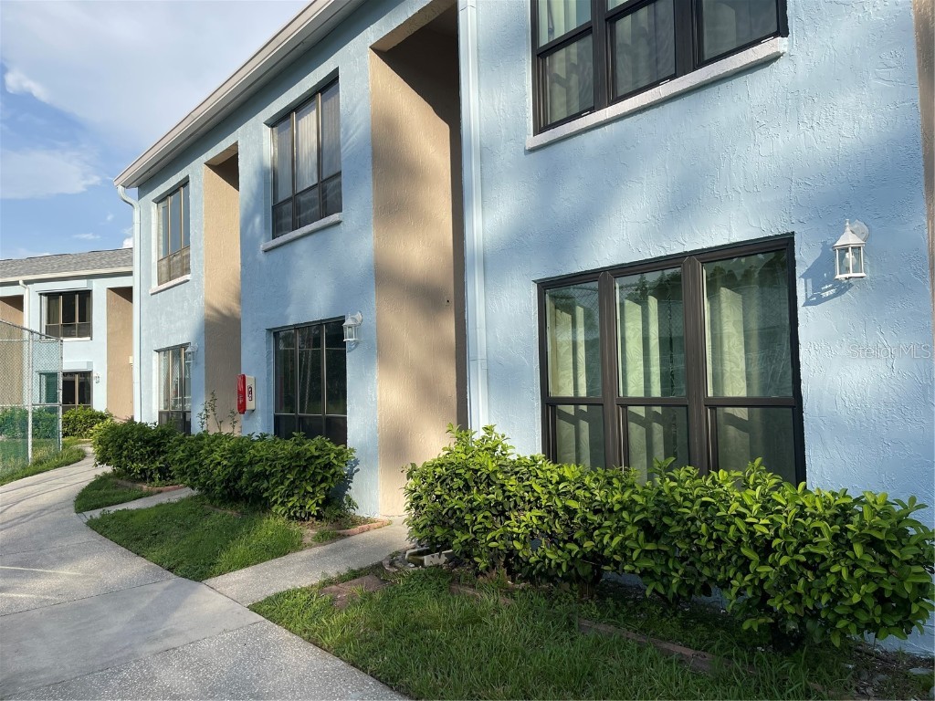 1735 Cupecoy Circle #L-2 Lutz FL 33558 W7866773 image1