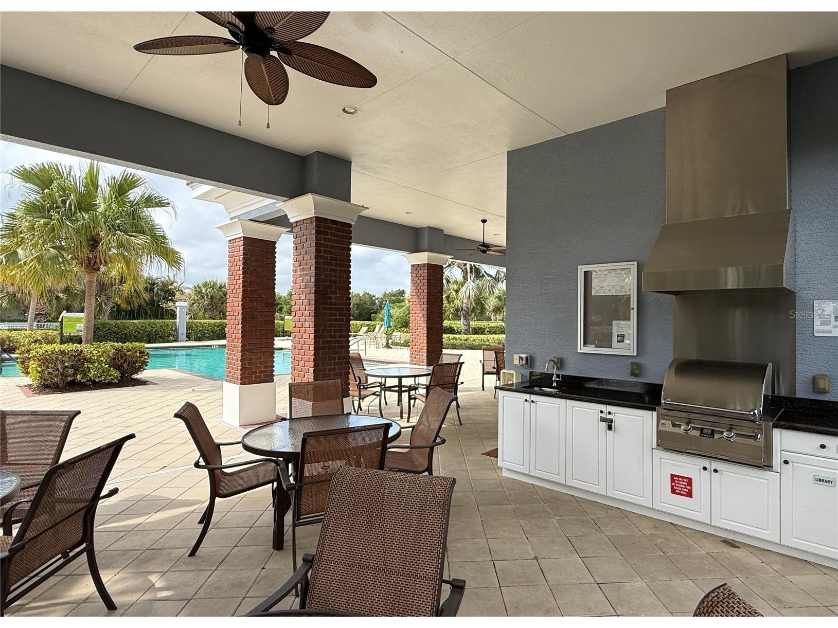 1735 Lake Verona Circle Bradenton FL 34211 A4687293 image27