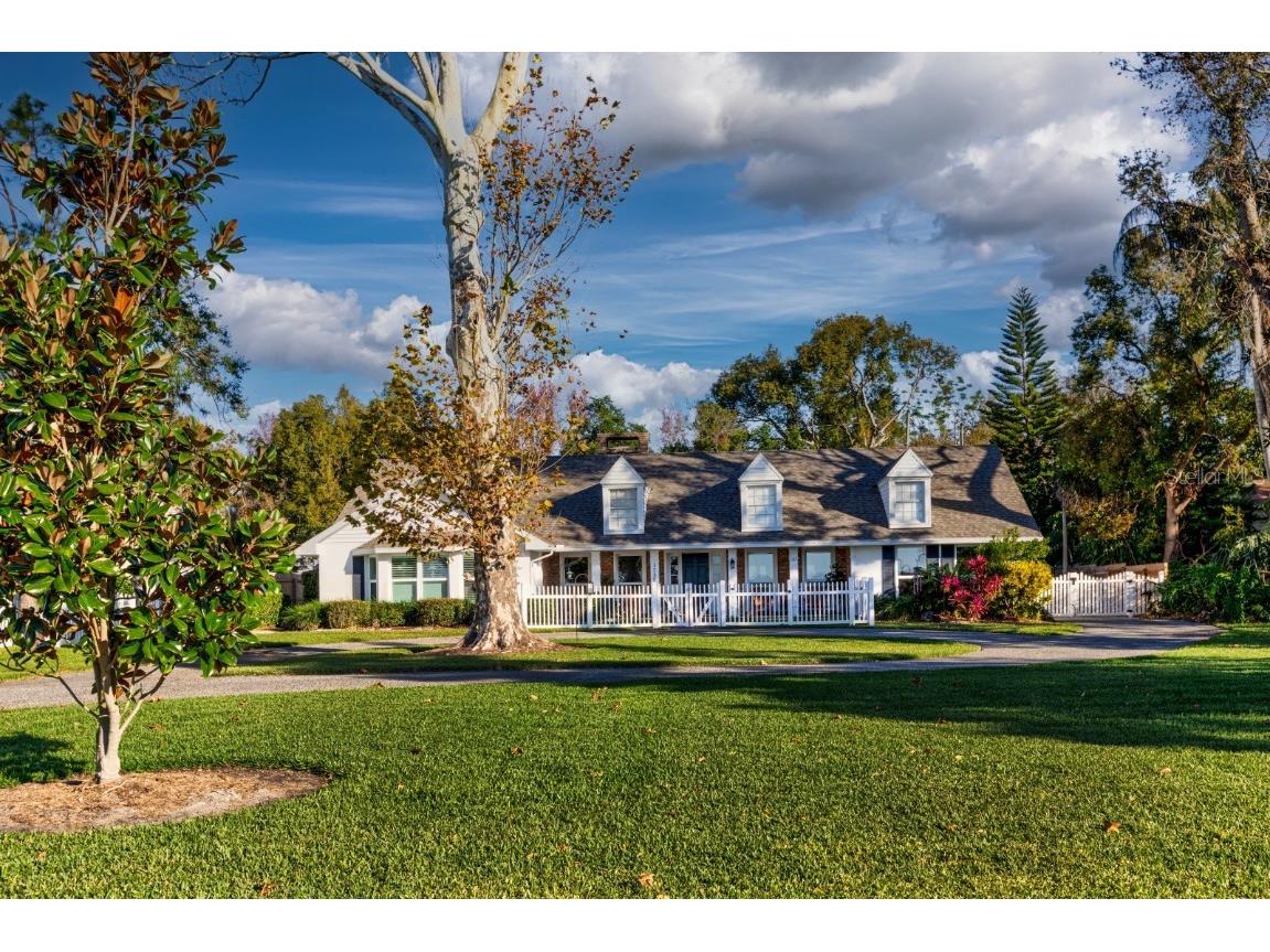 1735 Lakeshore Drive Mount Dora FL 32757 - LAKE DORA G5091350 image1