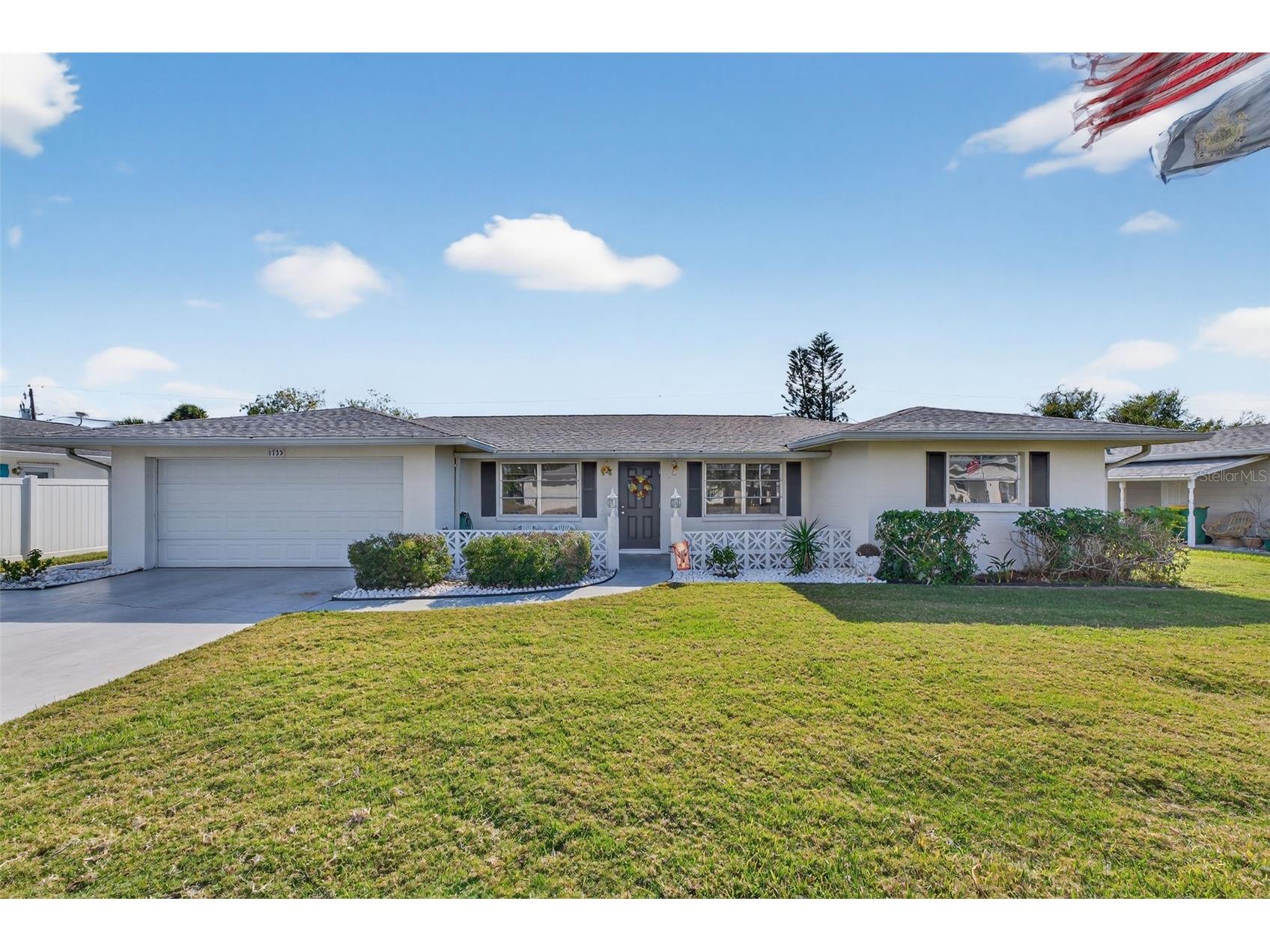 1735 Loralin Drive Englewood FL 34223 D6145776 image1