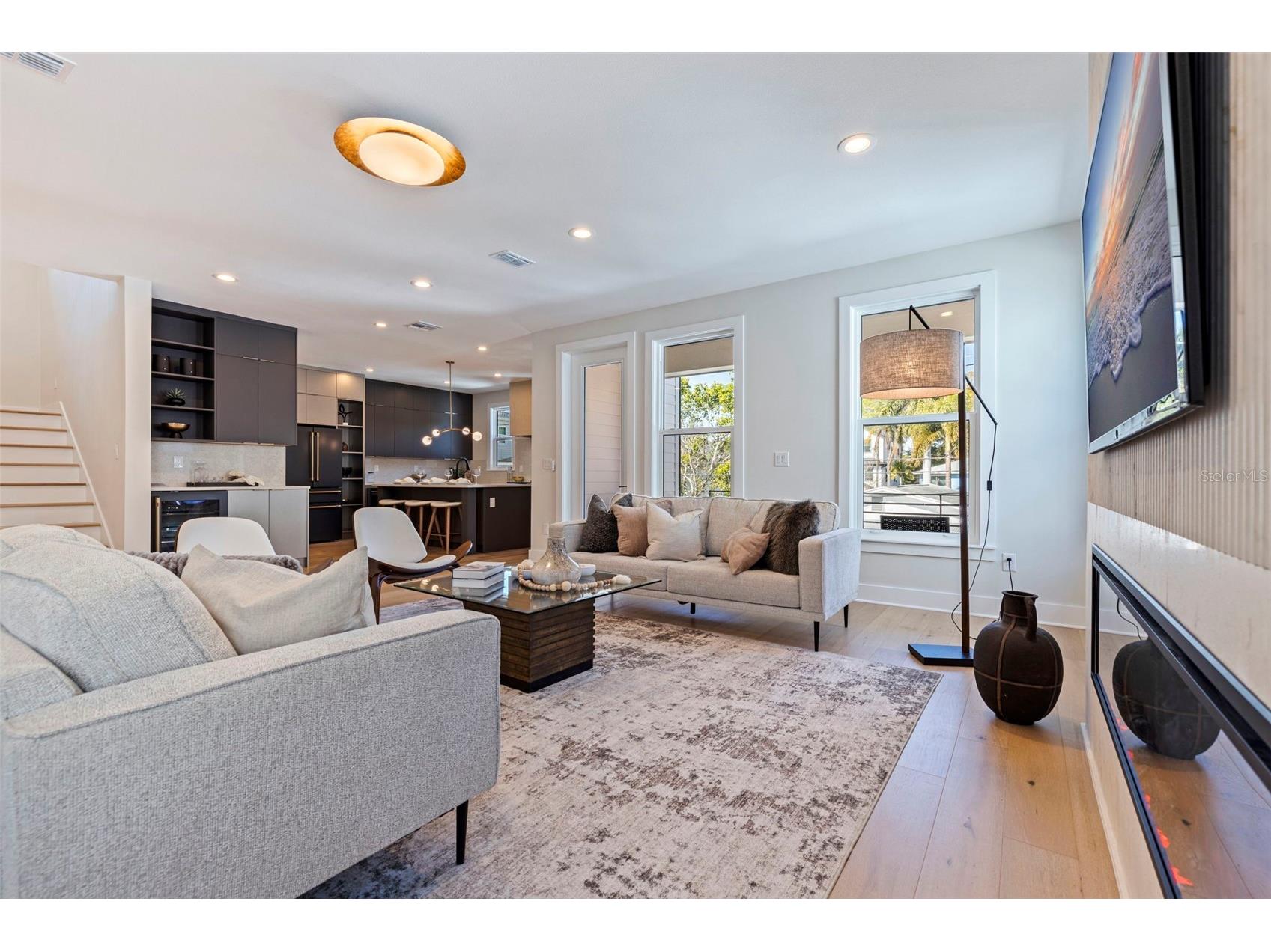 1735 Massachusetts Avenue NE Saint Petersburg FL 33703 U8245988 image14