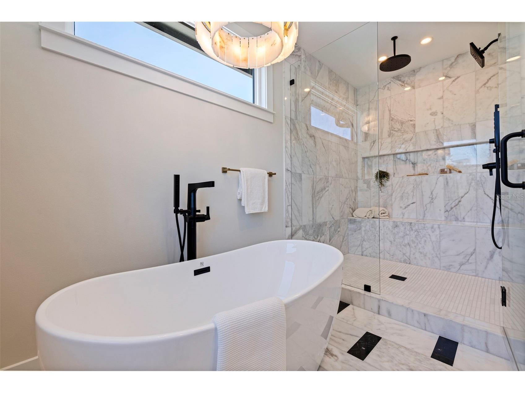 1735 Massachusetts Avenue NE Saint Petersburg FL 33703 U8245988 image37