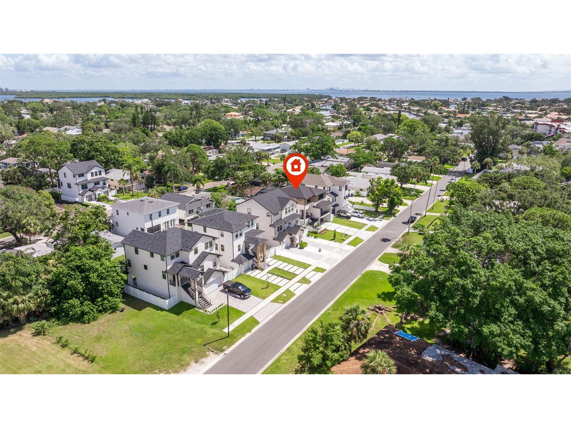 1735 Massachusetts Avenue NE Saint Petersburg FL 33703 U8245988 image51