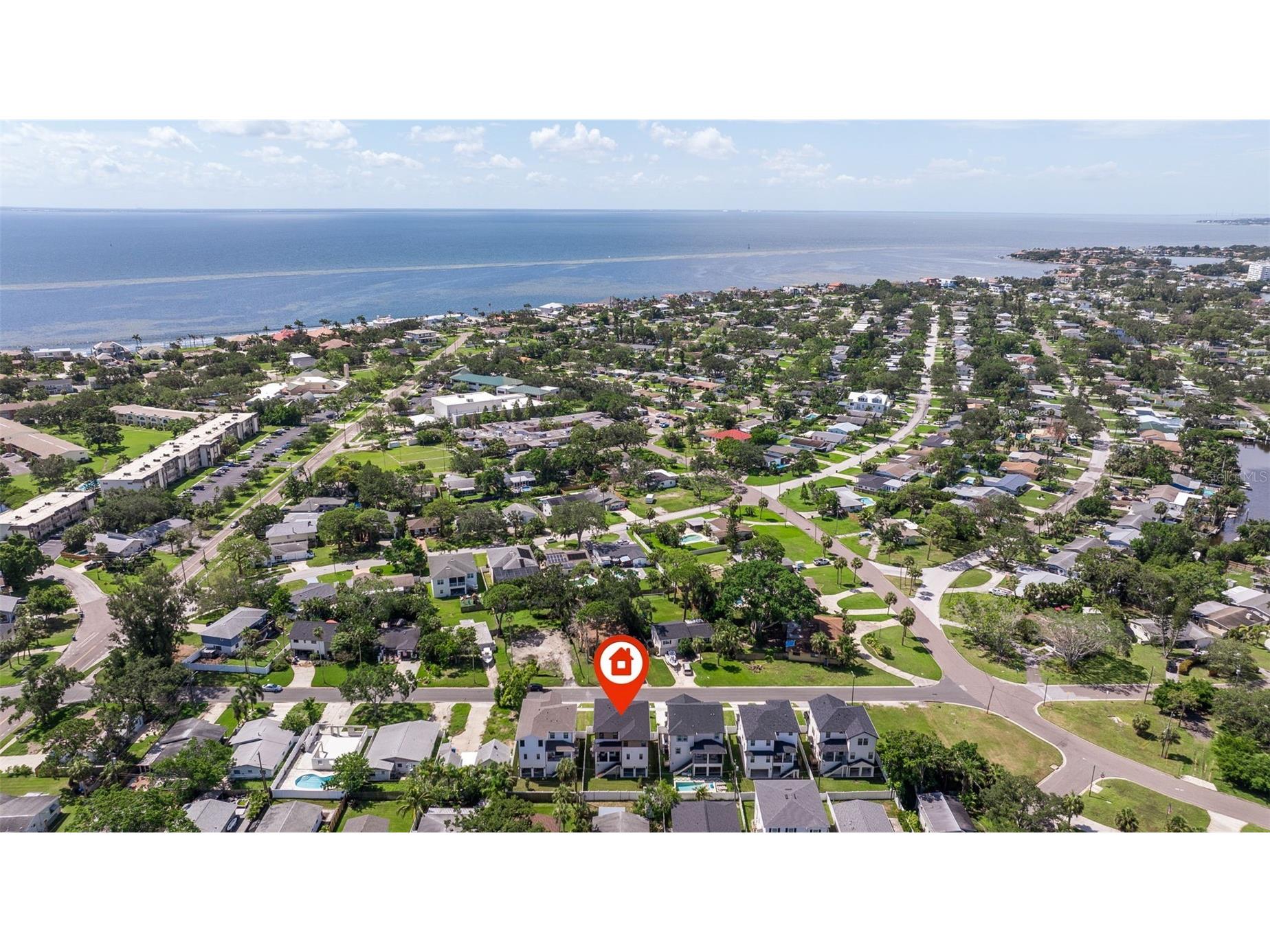 1735 Massachusetts Avenue NE Saint Petersburg FL 33703 U8245988 image55