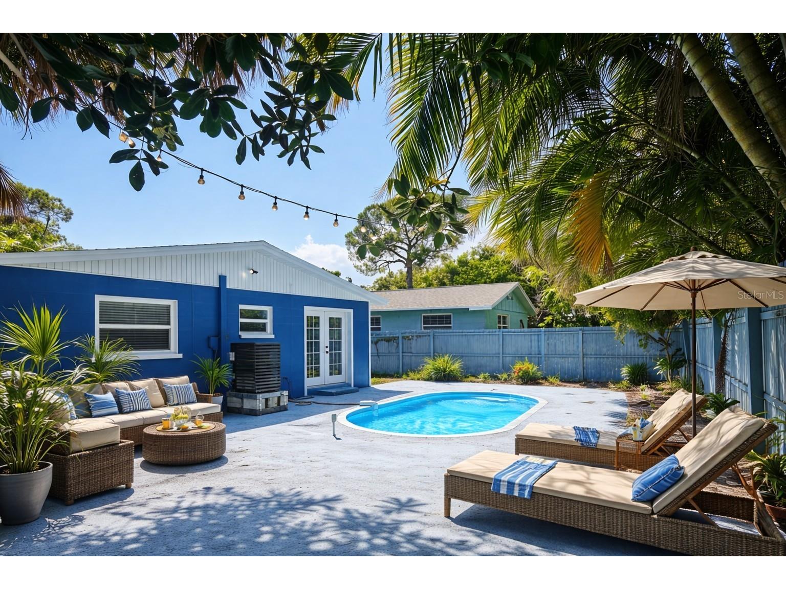 1735 Michigan Avenue NE Saint Petersburg FL 33703 TB8463185 image1