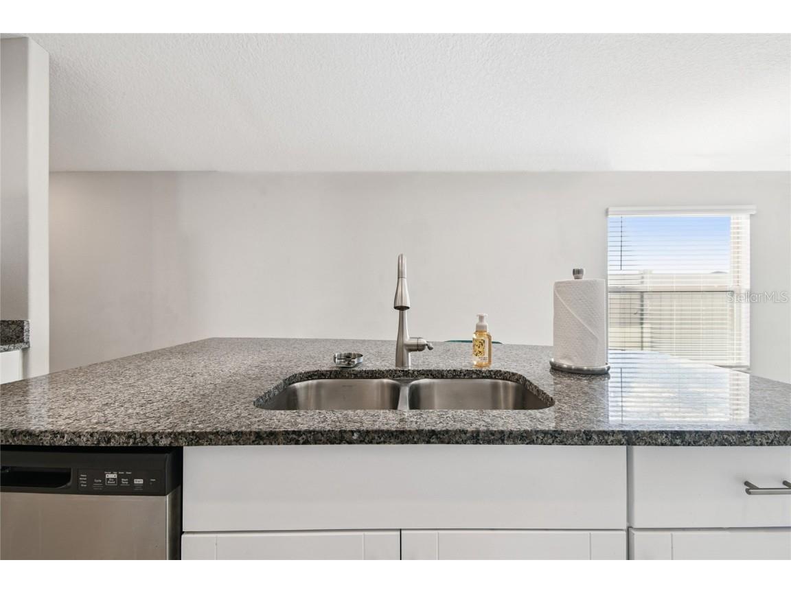 1735 Ripple Jade Place Ruskin FL 33570 TB8452584 image10