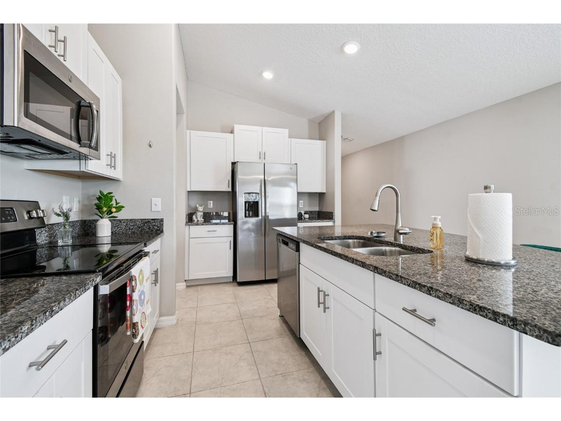 1735 Ripple Jade Place Ruskin FL 33570 TB8452584 image8