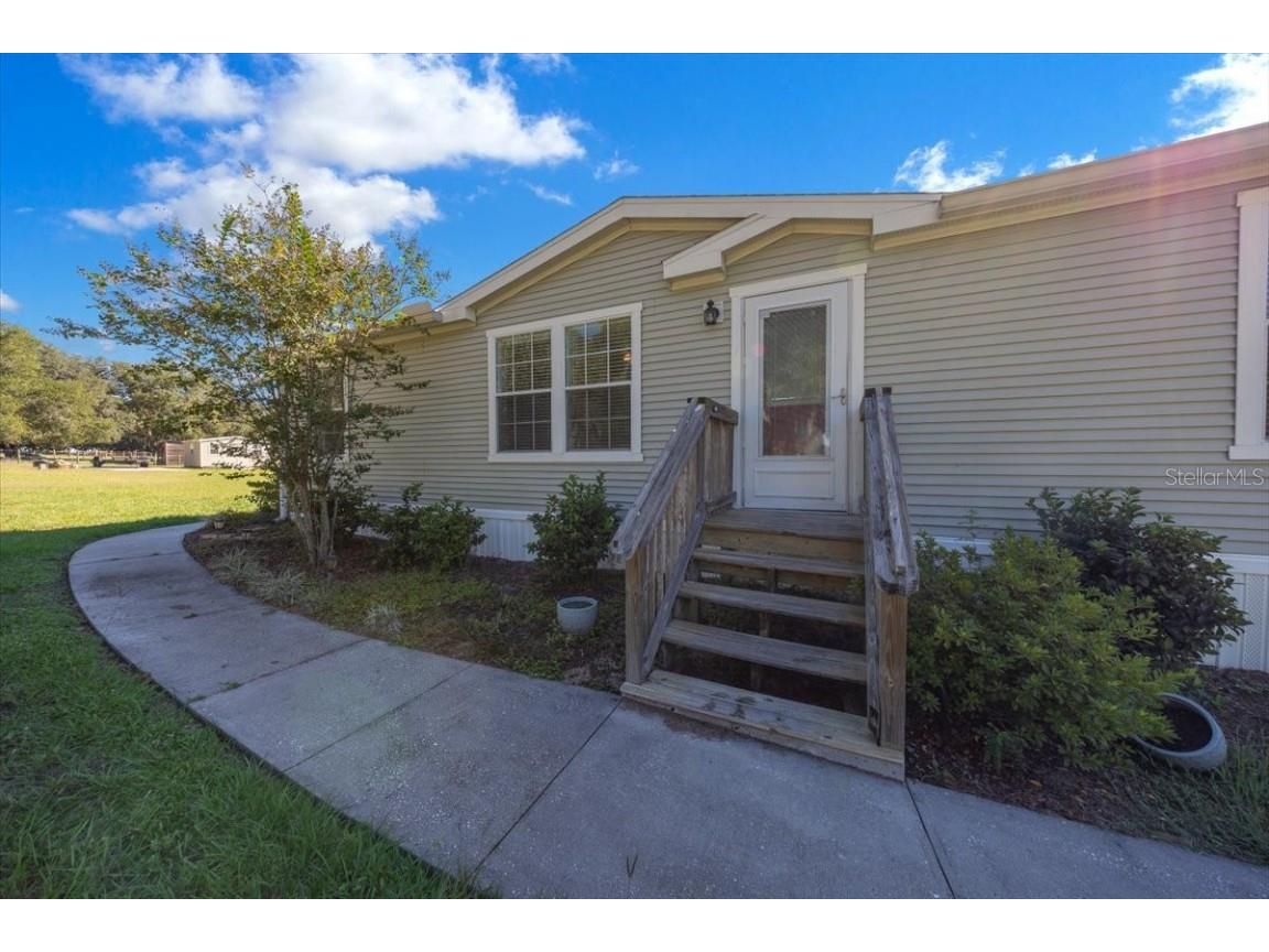 17355 SE 260th Avenue Road Umatilla FL 32784 OM710867 image10