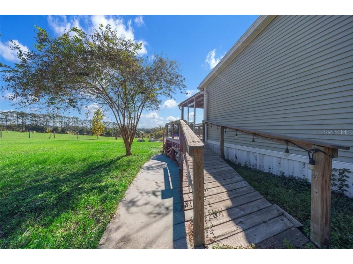 17355 SE 260th Avenue Road Umatilla FL 32784 OM710867 image32