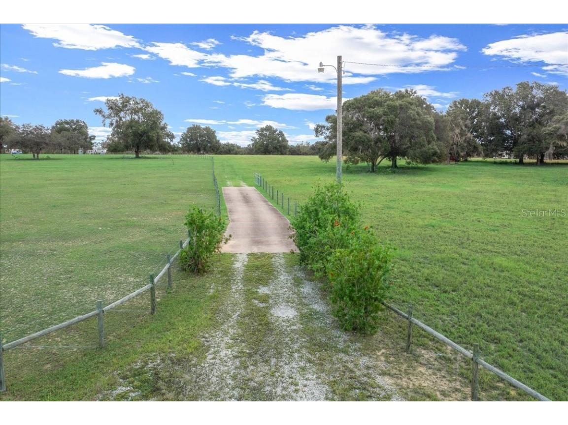 17355 SE 260th Avenue Road Umatilla FL 32784 OM710867 image4