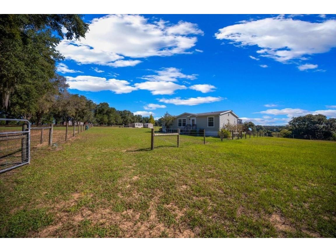 17355 SE 260th Avenue Road Umatilla FL 32784 OM710867 image5