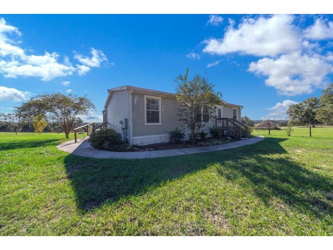 17355 SE 260th Avenue Road Umatilla FL 32784 OM710867 image9