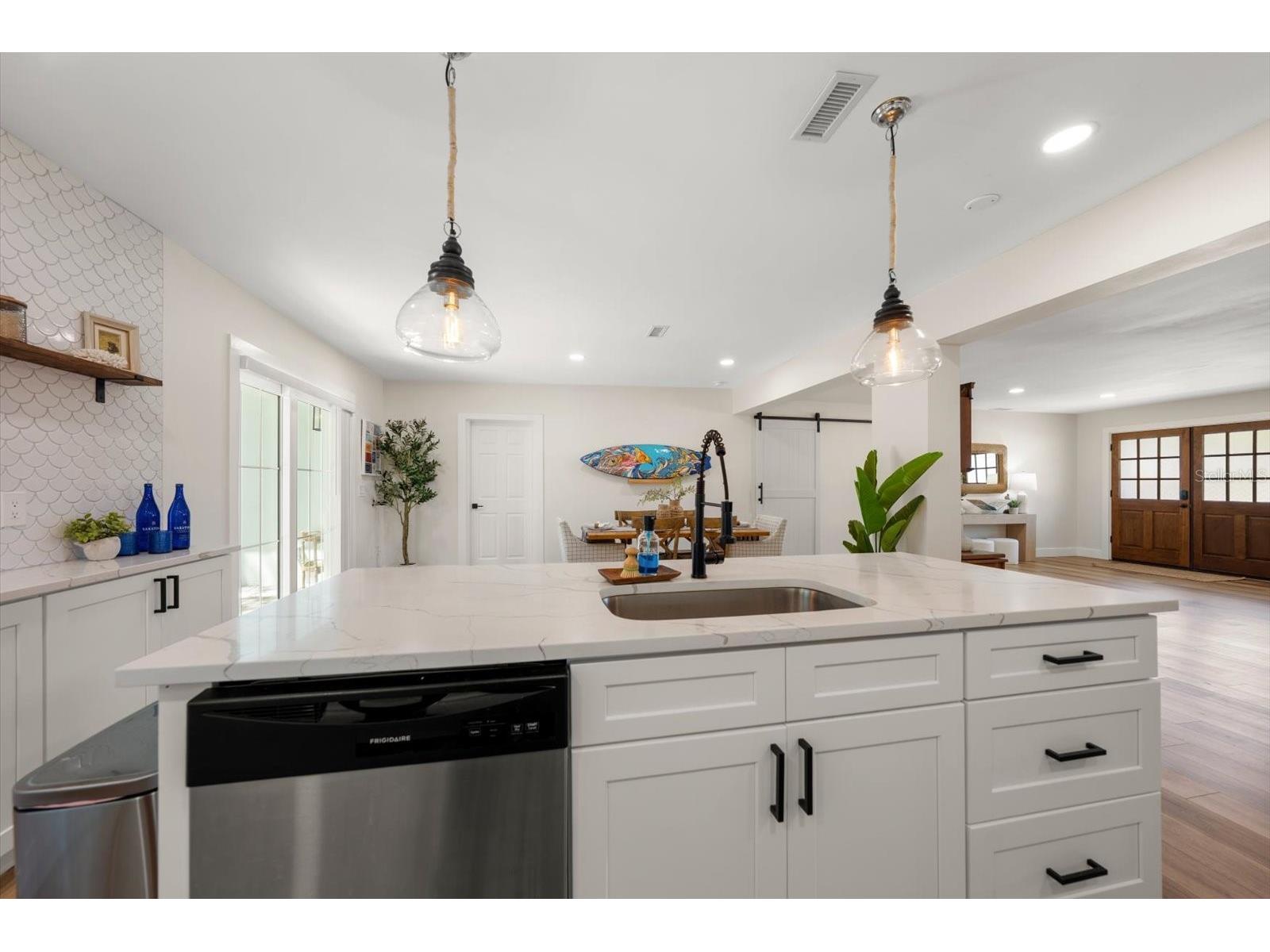 1736 Golf View Drive Belleair FL 33756 TB8512384 image14