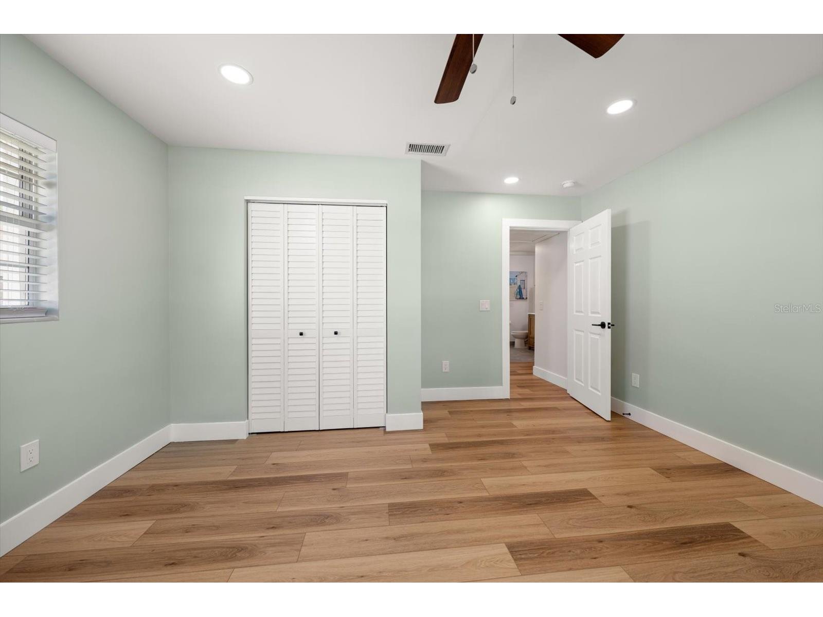 1736 Golf View Drive Belleair FL 33756 TB8512384 image33