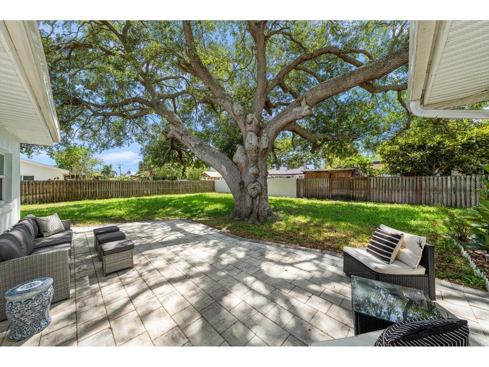 1736 Golf View Drive Belleair FL 33756 TB8512384 image42