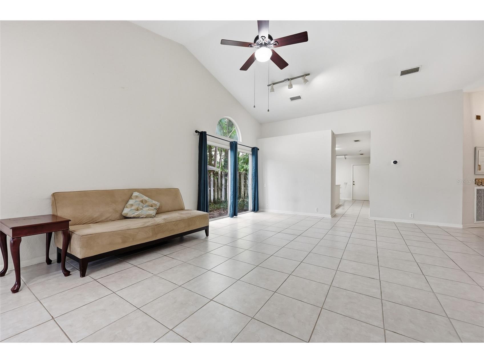 1736 NW 16th Place Gainesville FL 32605 GC540355 image4