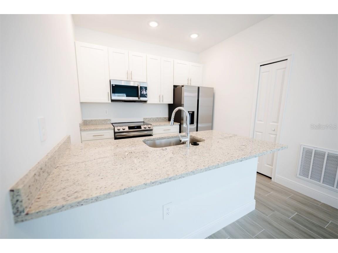 1736 Pacific Road Kissimmee FL 34759 O6361940 image8