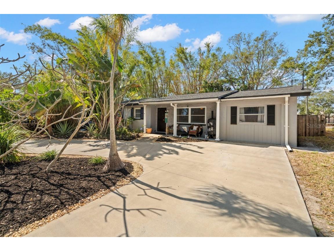 1736 W Manor Avenue Clearwater FL 33765 U8248405 image1