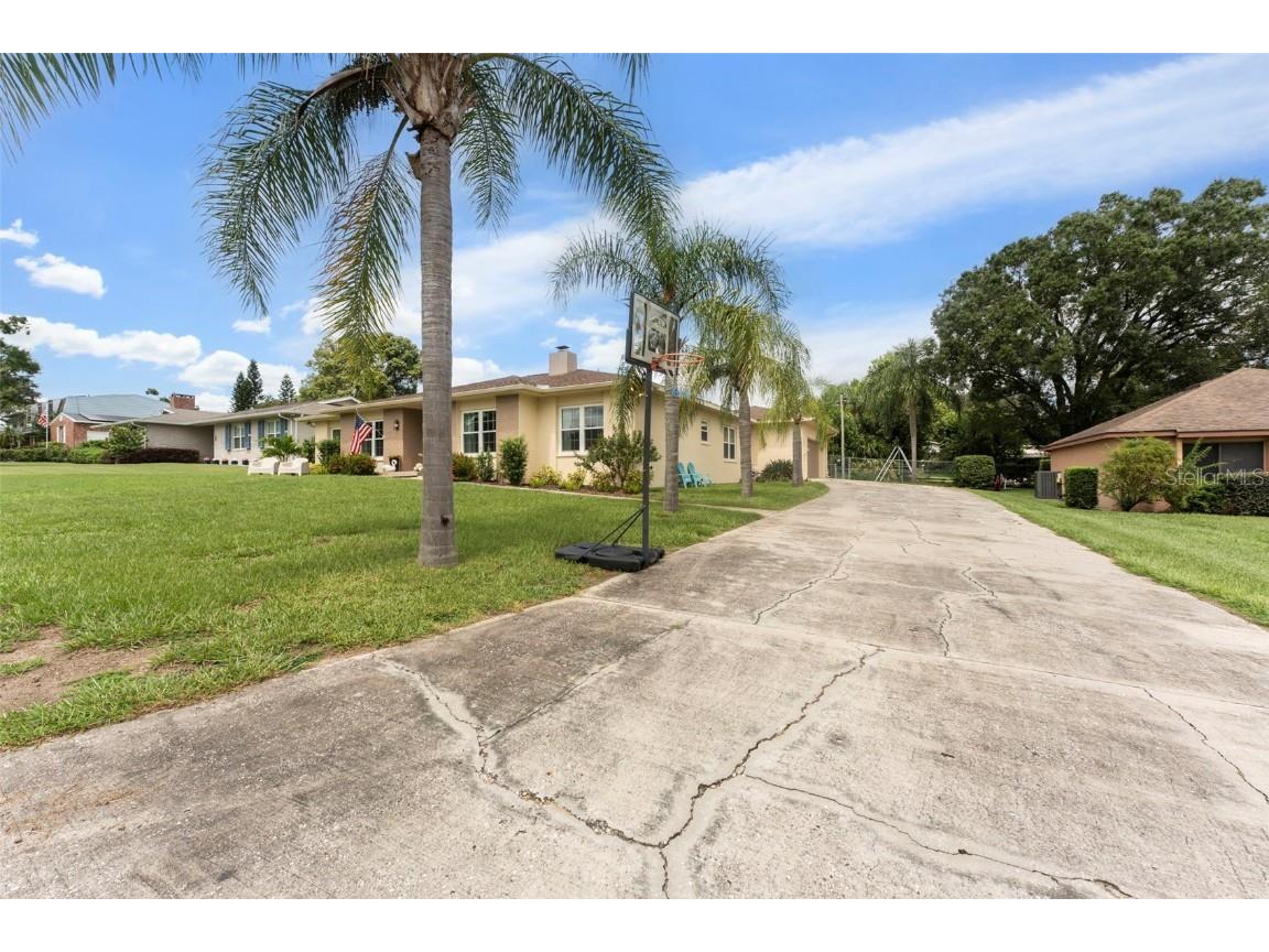 1736 Wilshire Court Lakeland FL 33813 TB8427324 image42