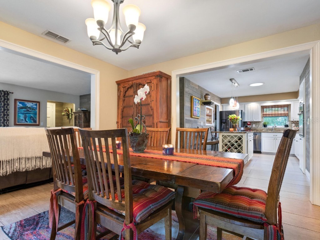 1737 Bay Street Sarasota FL 34236 A4674614 image11