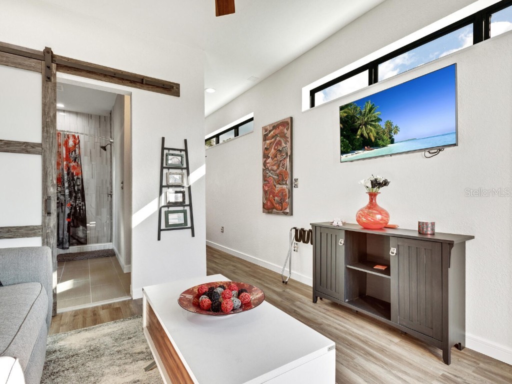 1737 Bay Street Sarasota FL 34236 A4674614 image24