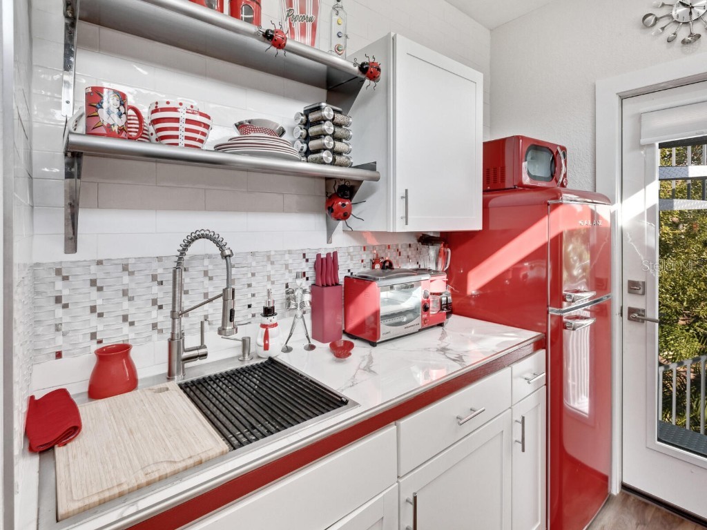 1737 Bay Street Sarasota FL 34236 A4674614 image29