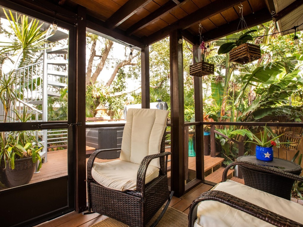 1737 Bay Street Sarasota FL 34236 A4674614 image31