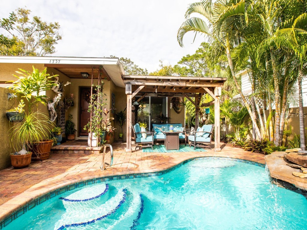 1737 Bay Street Sarasota FL 34236 A4674614 image45