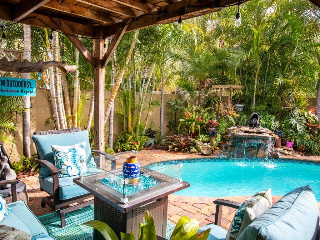 1737 Bay Street Sarasota FL 34236 A4674614 image49