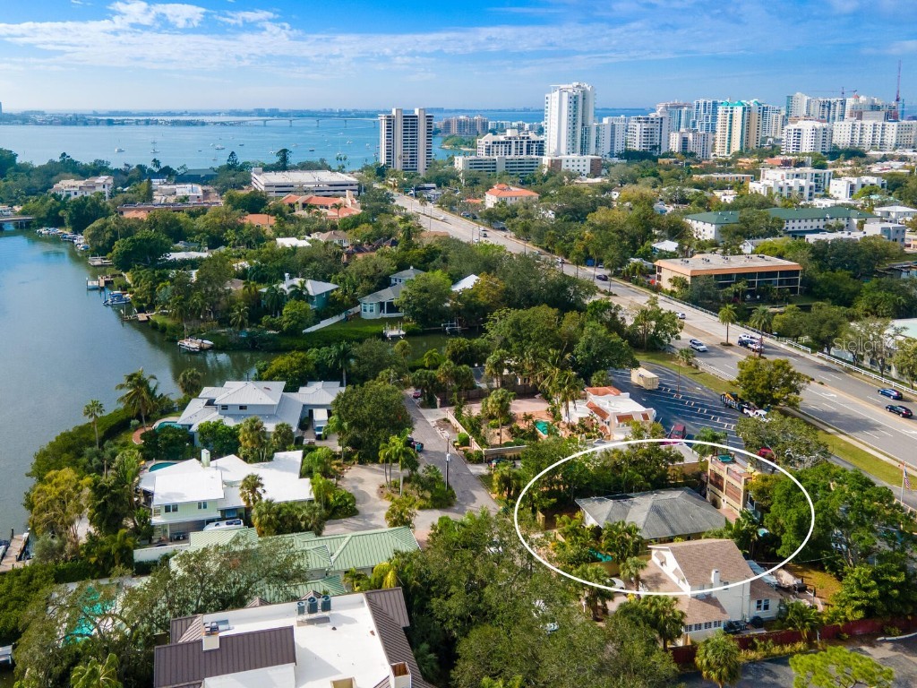 1737 Bay Street Sarasota FL 34236 A4674614 image70