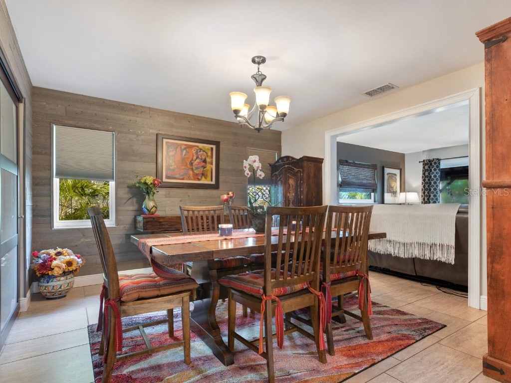 1737 Bay Street Sarasota FL 34236 A4674614 image9