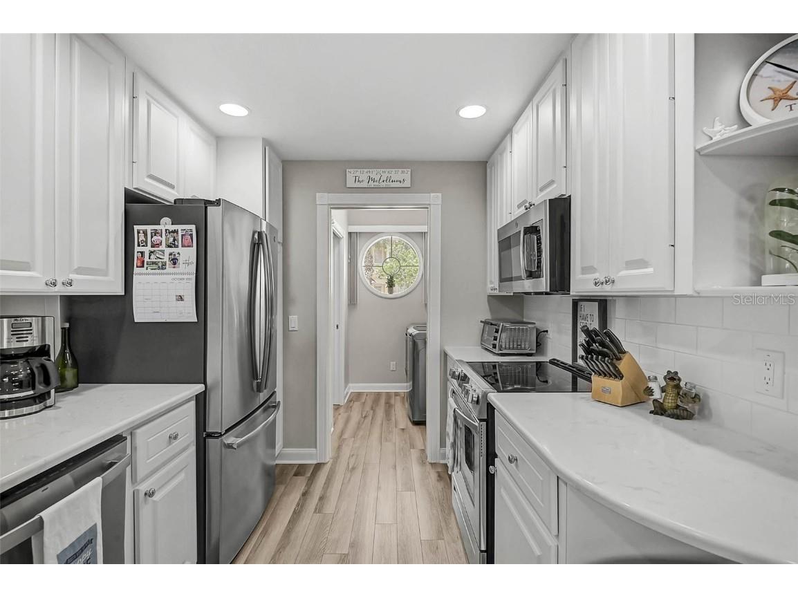 1737 Burgos Drive Sarasota FL 34238 A4668004 image11