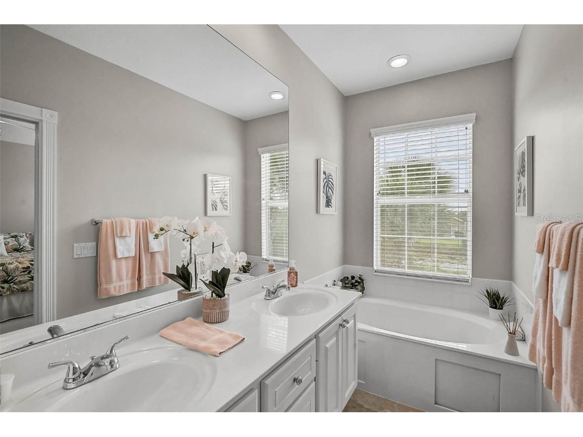 1737 Burgos Drive Sarasota FL 34238 A4668004 image23