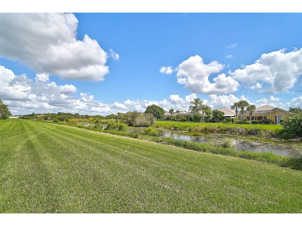 1737 Burgos Drive Sarasota FL 34238 A4668004 image32