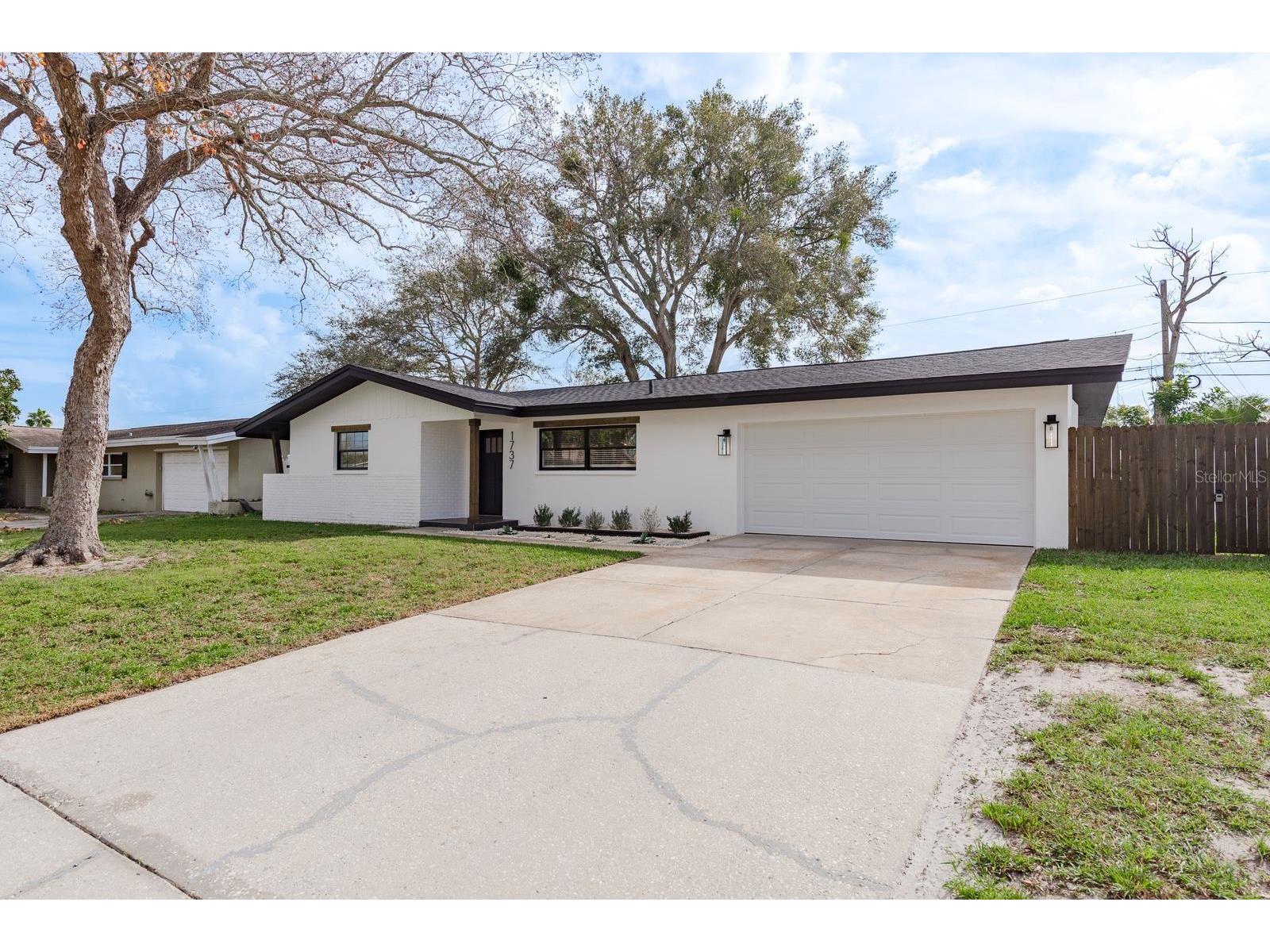 1737 Prince Philip Street Clearwater FL 33755 TB8464249 image1